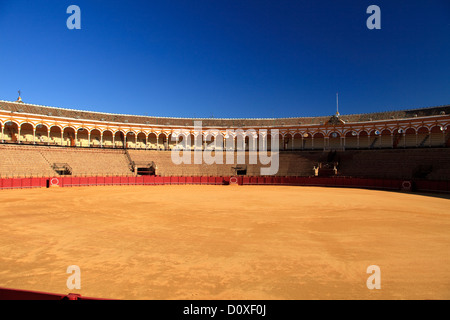 Famosa arena dei tori di Siviglia, Spagna Foto Stock