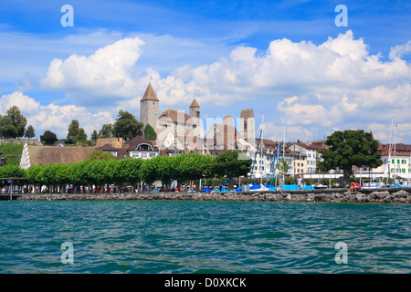 Albero, alberi, chiesa, Rapperswil, castello di Rapperswil, Svizzera, Europa, cittadina svizzera, città, lago, sole, San Gallo, città, ci Foto Stock