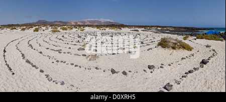 Spagna, Lanzarote, Orzola, Bajo de los Sables, paesaggio, Estate, spiaggia, Isole Canarie, pietre, cerchio, concetti Foto Stock