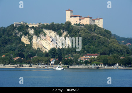 L'Italia, Europa, Angera, Varese, LOMBARDIA, Rocca Boromea, fort, Cliff, lago, lago maggiore, Foto Stock