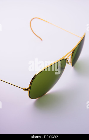 Un piloti aviatore occhiali da sole Foto Stock