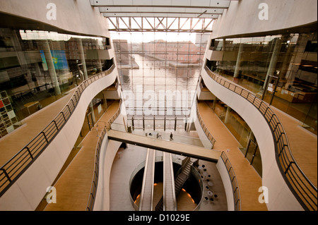 Hall centrale di Det Kongelige Bibliotek, Danimarca il Royal National Library, costruito da Schmidt, Hammer & Lassen in Copenhagen Foto Stock