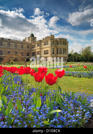 Vista posteriore degli inizi del XVII secolo country house a Audley End. Foto Stock