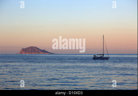 Panarea visto da di Salina, Isole Eolie, in Sicilia, Italia Foto Stock