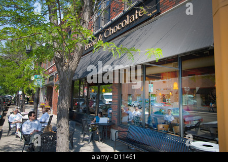 Sul marciapiede del pane & cioccolato ristorante lungo la Grand Avenue specializzata in una divina rotolo di caramello. St Paul Minnesota MN USA Foto Stock