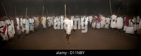 Tribù Karrayyu durante la cerimonia Gadaaa, Metahara, Etiopia Foto Stock