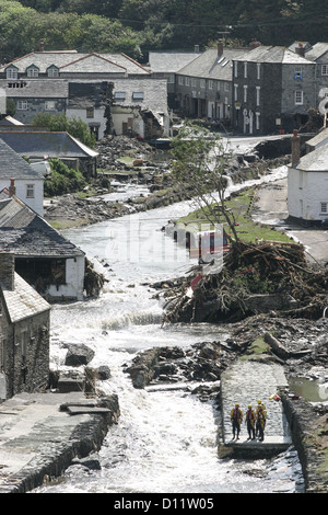 Conseguenze del Boscastle inondazioni nel 2004. Foto Stock