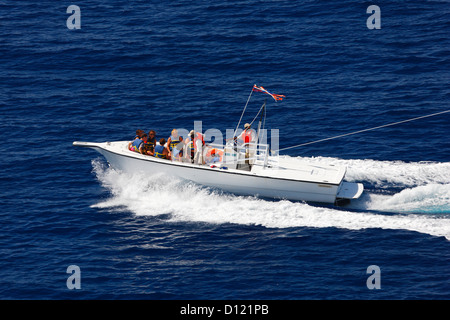 Sulla spiaggia di Half Moon Kay - Bahamas Foto Stock