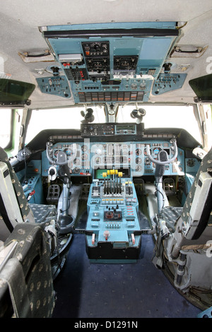 Leipzig, Germania, il cockpit di un Antonov un-225 Mrija Foto Stock