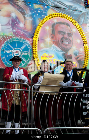 Sindaco di apertura del Warwick Mop fair Foto Stock