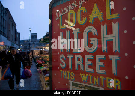 Il 6 dicembre 2012. Londra REGNO UNITO. Il cancelliere dello scacchiere britannico è stato costretto ad ammettere che l'economia del Regno Unito si restringerà ulteriormente durante il suo autunno dichiarazione di bilancio al Parlamento europeo e una ripresa economica richiederà più tempo del previsto Foto Stock