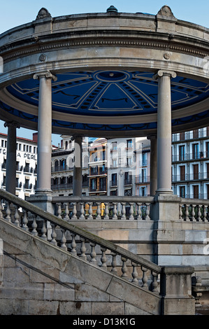 Gazebo in Plaza del Castillo, Pamplona, Navarra, Spagna, Europa Foto Stock