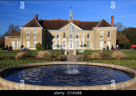 Reigate Priory Mansion in Priory Park Surrey, Inghilterra Foto Stock