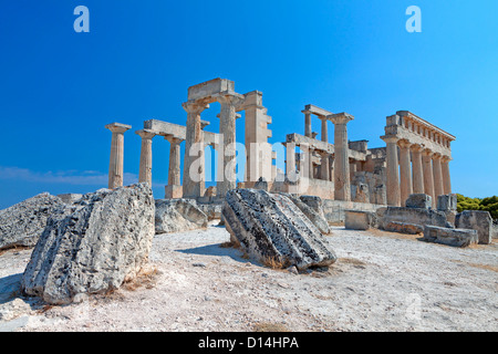 Antico tempio di Aphaea Athena a Aegina Island in Attica, Grecia Foto Stock