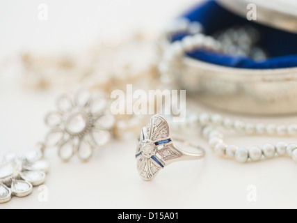 Studio shot di gioielli in argento Foto Stock