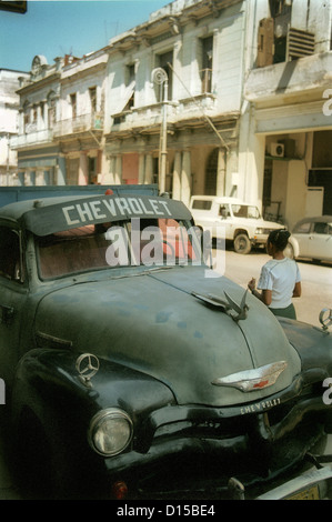 L'Avana, Cuba, Chevrolet 3100 pickup truck, costruito nel 1954 Foto Stock