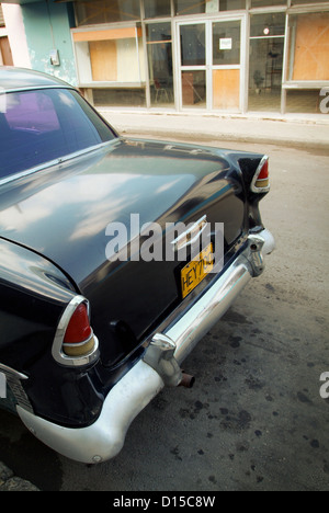 L'Avana, Cuba, il retro di un nero Chevrolet Bel Air, costruito nell'1955th Foto Stock