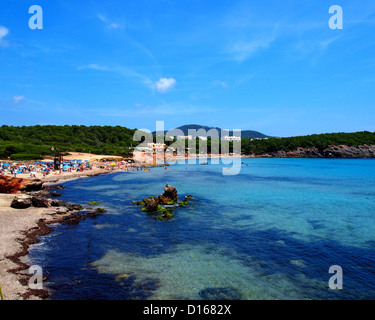 Cala Nova bay e Spiaggia di Es Cana, Ibiza Foto Stock