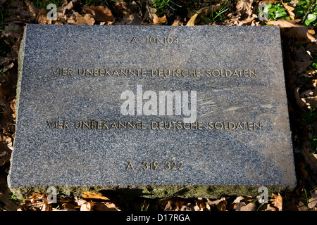 Il Soldatenfriedhof / Studentenfriedhof, tedesco Prima guerra mondiale un cimitero di Langemark, Fiandre Occidentali, Belgio Foto Stock