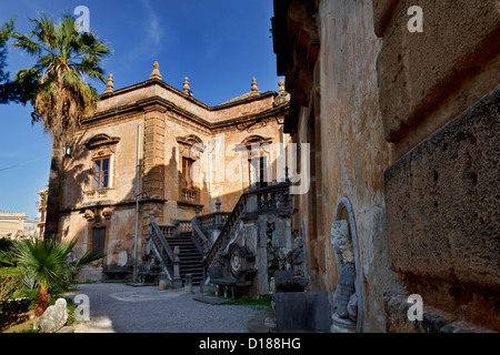 L'Italia, sicilia, Bagheria, Villa Palagonia Foto Stock