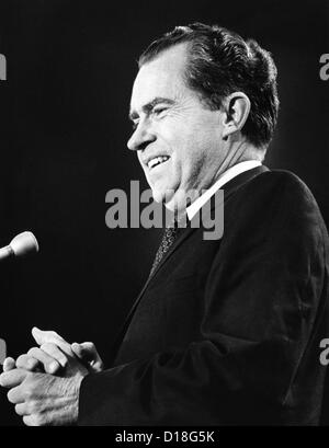 Il candidato presidenziale Richard Nixon in un rally che ha visto la partecipazione di 19.000 di New York al Madison Square Garden. Il 31 ottobre 1968. Foto Stock