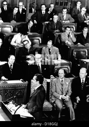 Il presidente Richard Nixon indirizzamento di una sessione congiunta del Parlamento Canadese. In prima fila è il primo ministro Pierre Foto Stock