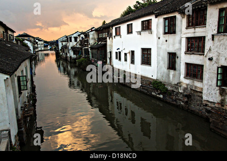 Vista lungo Shantang canal a Suzhou, Cina. Foto Stock