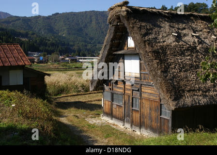 Villaggi storici di Shirakawa-vada e Gokayama sito UNESCO in Giappone tetto di paglia house Foto Stock