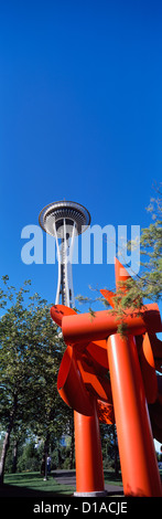 Seattle Space Needle, Washington, Stati Uniti d'America - ristorante girevole in cima alla torre al centro di Seattle - Vista panoramica Foto Stock