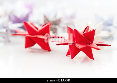 Froebel star - famosa tedesco Avvento star costituito da carta come bella decorazione di Natale Foto Stock