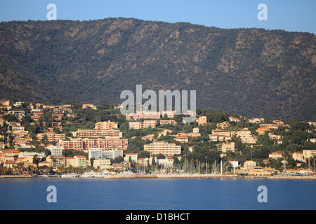 La città costiera di Le Lavandou vicino a Saint Tropez Foto Stock