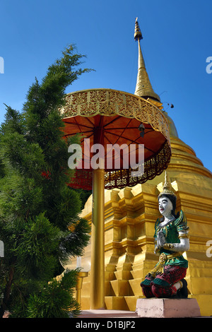 Statua thailandese al Wat Pa Phrao Nai tempio, Chiang Mai, Thailandia Foto Stock