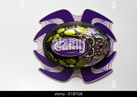 Cadbury ragni croccante di cioccolato isolato su sfondo bianco - Pronto per Halloween Foto Stock