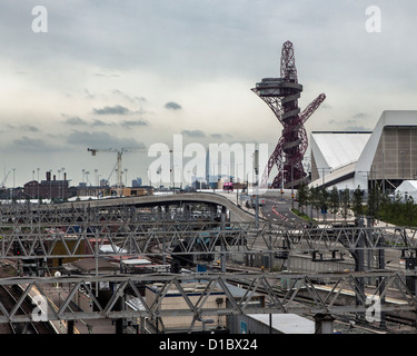 Una vista della torre ArceloMittal presso il Parco Olimpico - Stratford, Londra Foto Stock