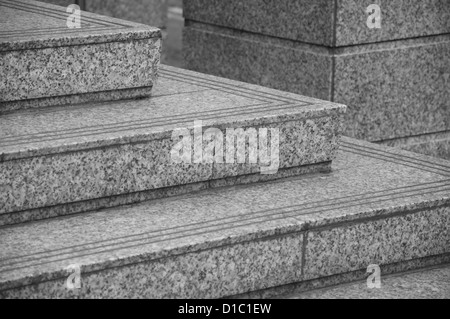 Passi che conducono verso l'ingresso di un edificio Foto Stock