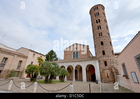 Basilica di Sant Apollinare Nuovo in Ravenna, Italia Foto Stock