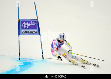 16.12.12. AUDI FIS World Cup 2012/13 Courchevel (FRA) 4° LADIES slalom gigante Lindsey Vonn (USA) durante la sua prima corsa. Lei non è riuscito a finire. PIC: Andrew Lloyd/Alamy Live News Foto Stock