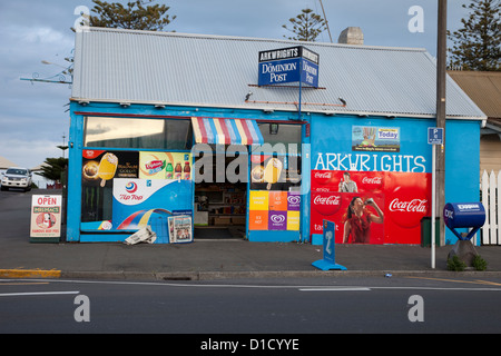 Angolo negozio di generi alimentari, Napier, Isola del nord, Nuova Zelanda. Foto Stock