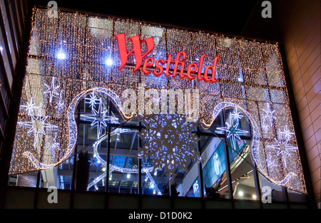 Il centro commerciale Westfield Stratford Shopping Centre London Natale vendite di illuminazione Foto Stock