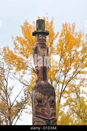 Gitxsan totem pole, Ksan villaggio storico, British Columbia, Canada Foto Stock