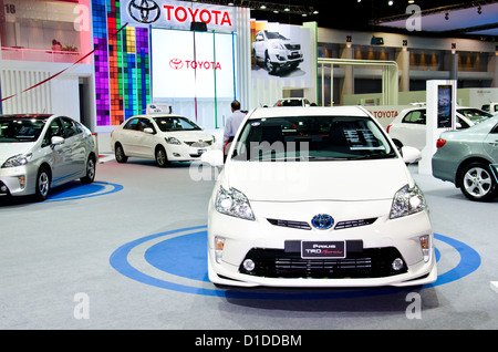 NONTHABURI - novembre 28: Toyota Prius TRD Sportivo auto sul display a 29 Thailandia International Motor Foto Stock