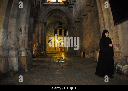 I religiosi anziani signora in nero Collezione di Gerusalemme Foto Stock