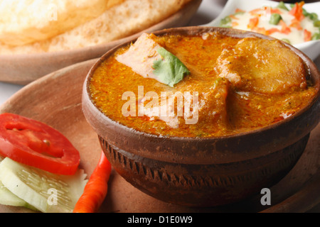 Con Poori, aloo ki sabji. Foto Stock