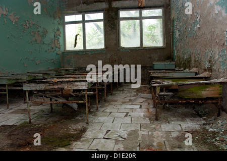 Disastro di Chernobyl risultati. Questa classe è nella scuola abbandonata nella piccola città di pripjat Foto Stock