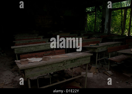 Disastro di Chernobyl risultati. Questa classe è nella scuola abbandonata nella piccola città di pripjat Foto Stock