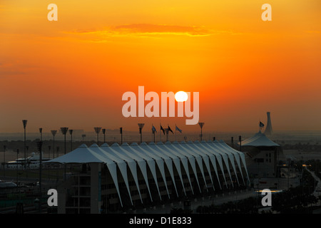 Tramonto su Yas Island Abu Dhabi Foto Stock
