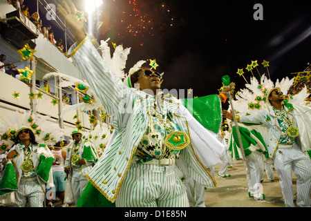 Sfilata di Carnevale al Sambodrome, Rio de Janeiro, Brasile, Sud America Foto Stock