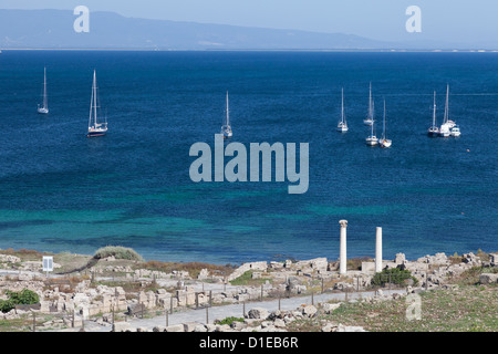 I Cartaginesi le rovine di Tharros village, la penisola del Sinis, Cabras, Oriastano provincia, Sardegna, Italia, Mediterraneo, Europa Foto Stock