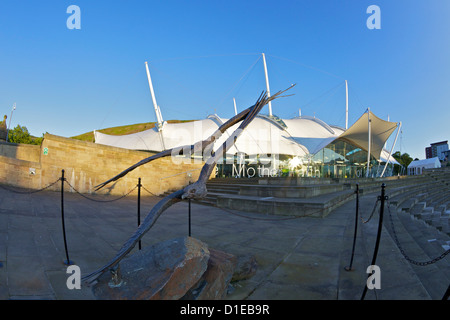 Esterno del nostro Dynamic Earth, Holyrood, Edimburgo, Scozia, Regno Unito, Europa Foto Stock