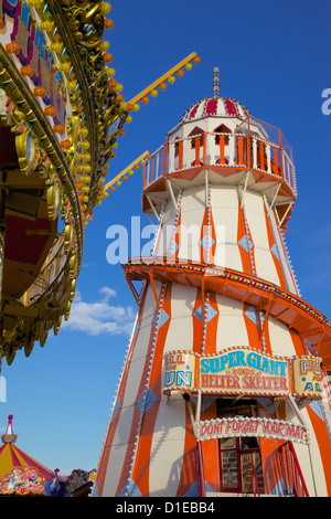 Helter Skelter, fiera d'oca, Nottingham, Nottinghamshire, England, Regno Unito, Europa Foto Stock